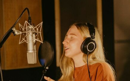 Best Condenser Microphones For Vocals On Any Budget