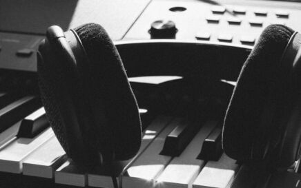 Best Budget Studio Headphones: Inexpensive Mix and Mastering-Worthy Headphones