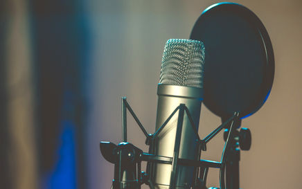 Best Affordable Microphones For Recording Vocals in 2025