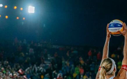 GLP lights up beach volleyball at the Königsplatz