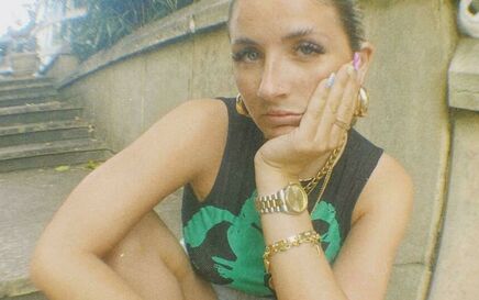 Jade Morgan Kelly on stage fright & new track, Reason to Stay