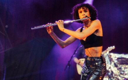 ROSAWAY on making flutes cool again: “there is almost no gear for the flute, but maybe that’ll change thanks to Lizzo”