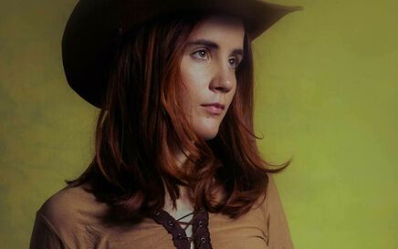 QSC Aspiring Interview: Rae Isla on releasing music via blockchain