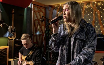LD Systems Live Sessions: EVALINA performs at Signal House Studios
