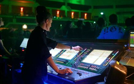 DiGiCo desks provide ‘home away from home’ for Becky Hill’s engineers