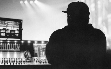 How executives can build trust like top touring crews