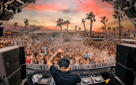 Papaya Beach Club chooses L-Acoustics A Series