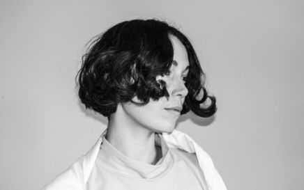 Kelly Lee Owens: Lady In Red