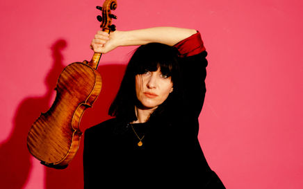 Anna Phoebe: Strings of the Sea