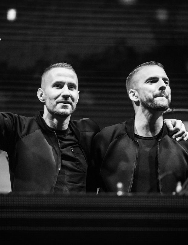 GALANTIS UNCOVERED HEADLINERMAGAZINE.jpg